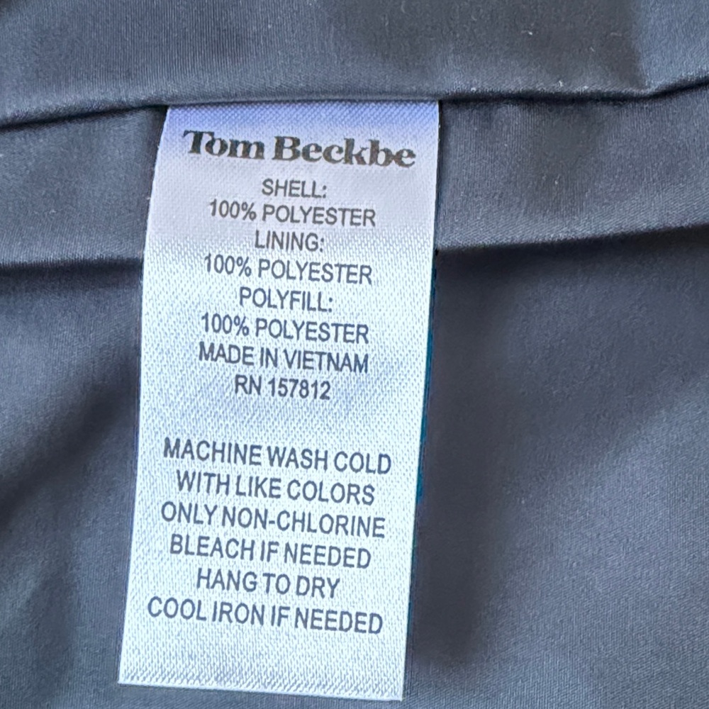 Tom Beckbe NWOT Women’s Black Quilted Vest, Brown Leather and Corduroy Accents - Picture 3 of 10